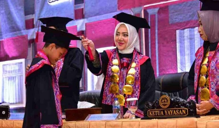 Hadiri Wisuda Santri Mutiara Cendekia, Ini Pesan Bupati Musi Rawas